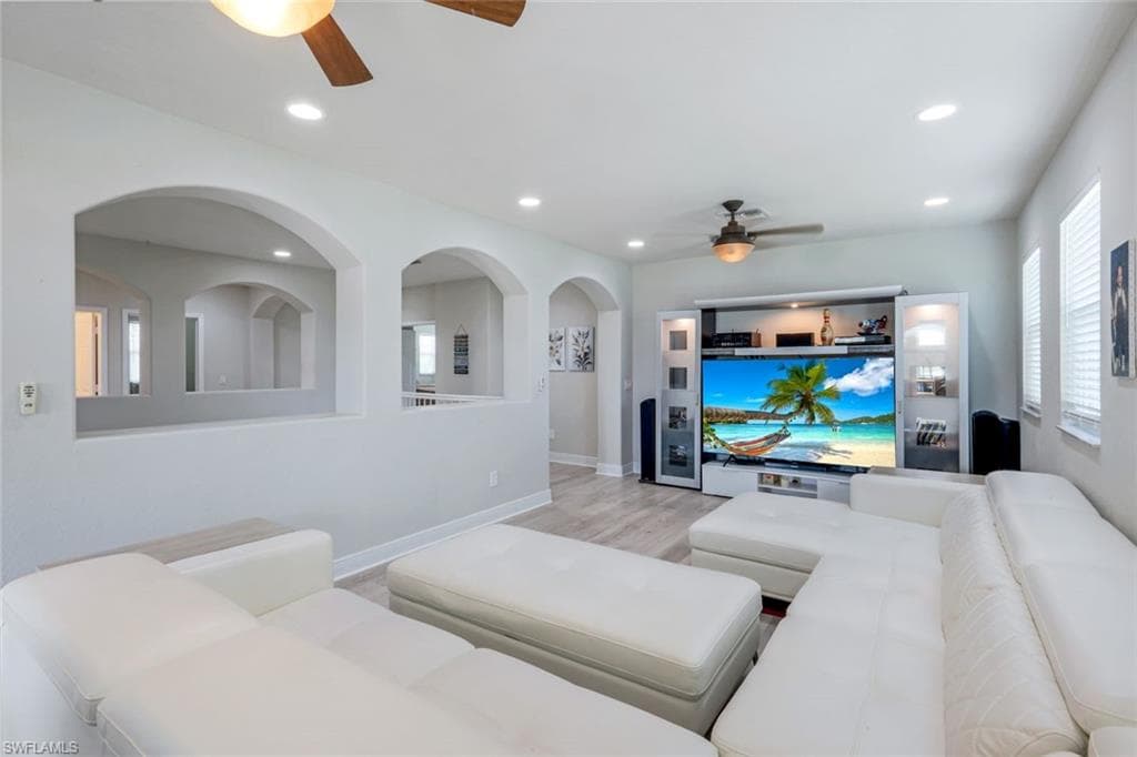 1776 Birdie Dr, Naples, FL 34120-6
