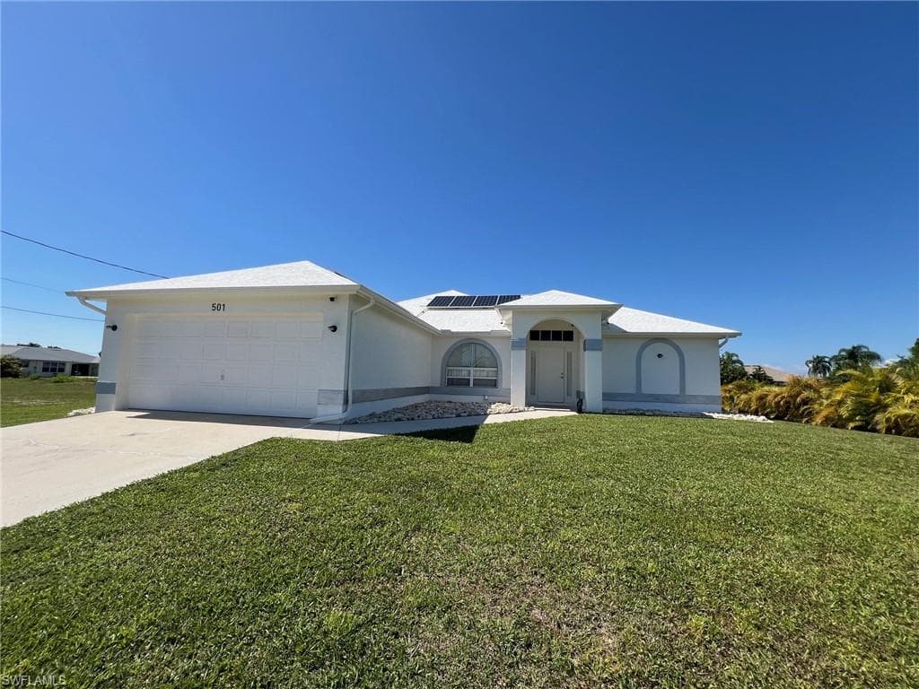 501 7th St, Cape Coral, FL 33990-2