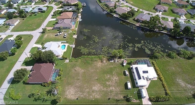 501 7th St, Cape Coral, FL 33990-4