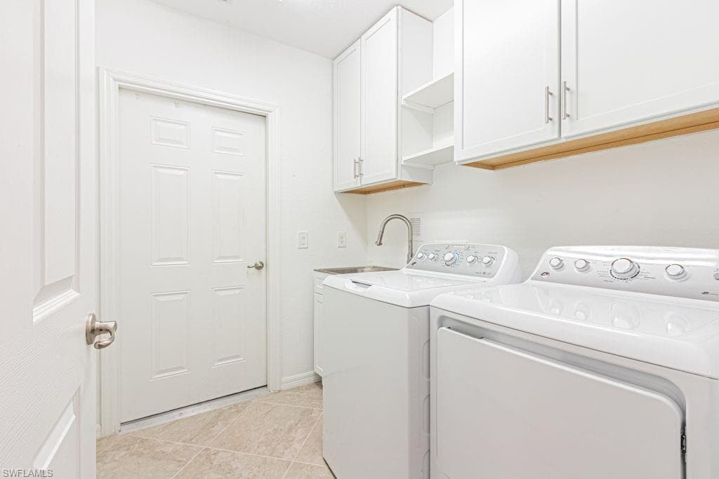 2173 Frangipani Cir 102, Naples, FL 34120-25