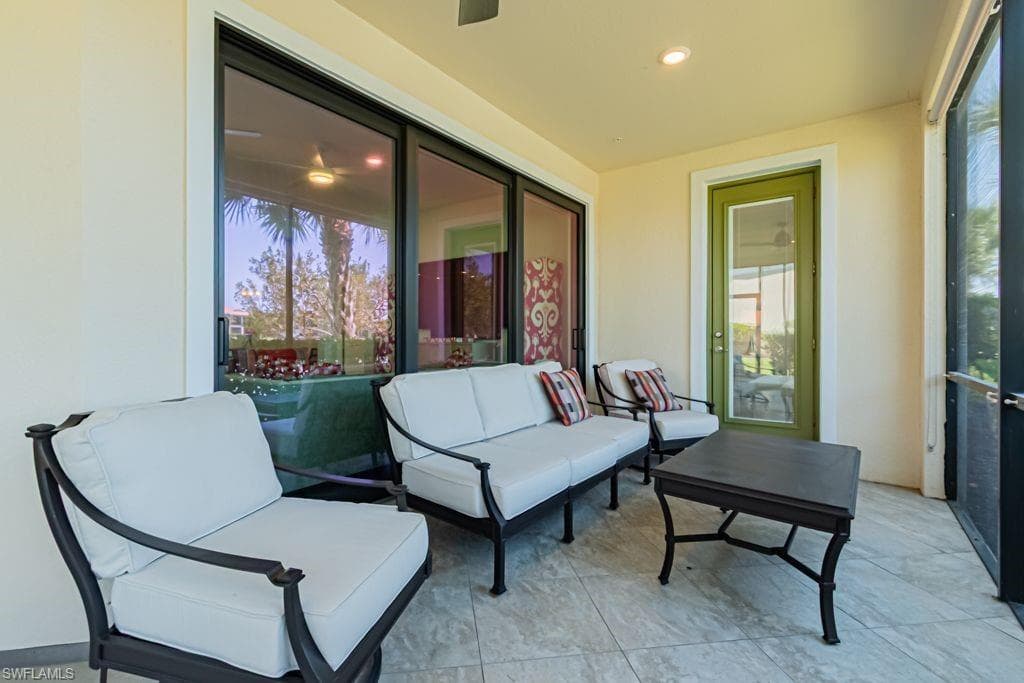 2173 Frangipani Cir 102, Naples, FL 34120-26