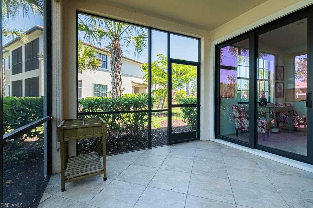2173 Frangipani Cir 102, Naples, FL 34120-28