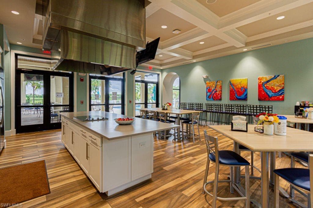 2173 Frangipani Cir 102, Naples, FL 34120-40