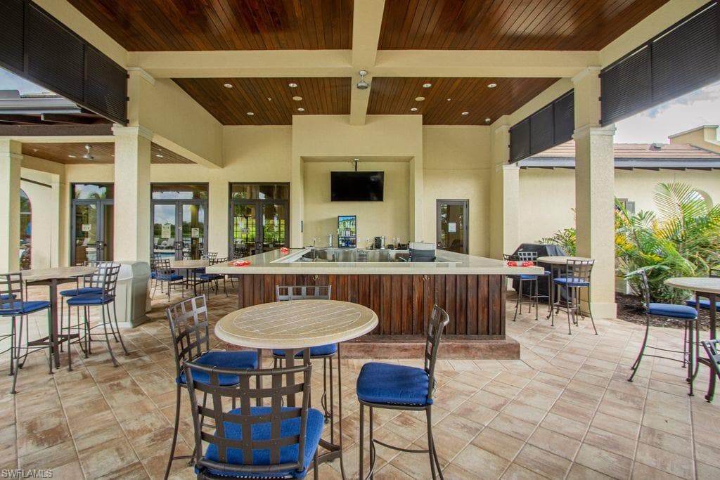 2173 Frangipani Cir 102, Naples, FL 34120-44
