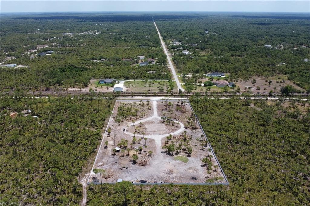 2455 Woodland Estates Rd, Naples, FL 34117-6