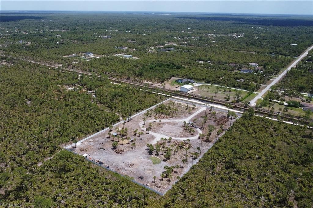 2455 Woodland Estates Rd, Naples, FL 34117-7