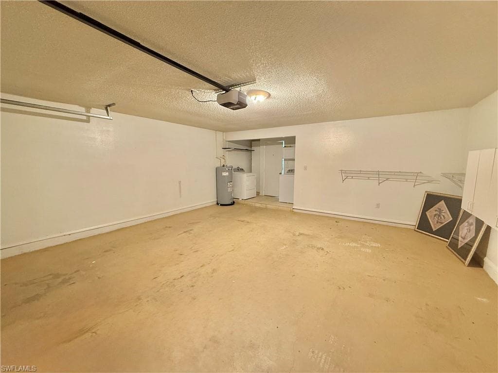 2120 21st St SW, Naples, FL 34117-22