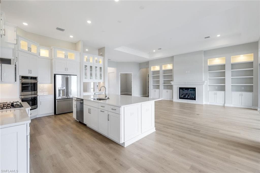 15460 Turin Dr, Naples, FL 34114-14