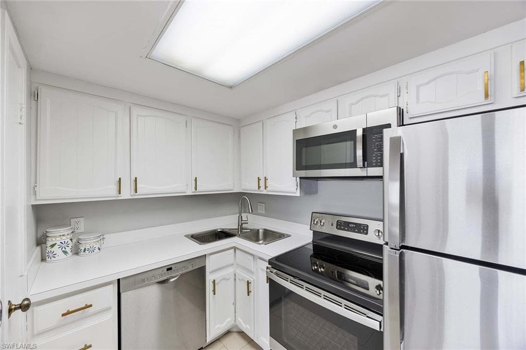 180 Seaview Ct 814, Marco Island, FL 34145-12