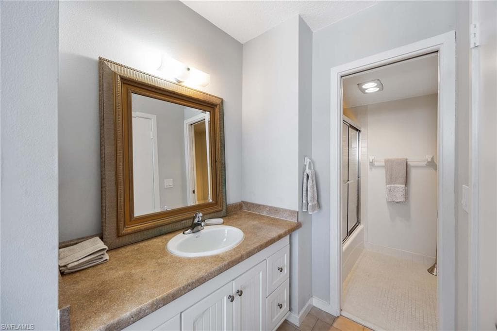 180 Seaview Ct 814, Marco Island, FL 34145-14