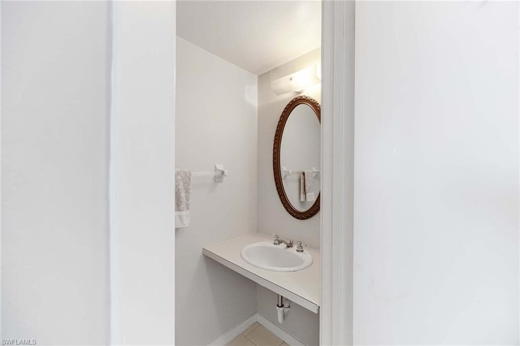180 Seaview Ct 814, Marco Island, FL 34145-17