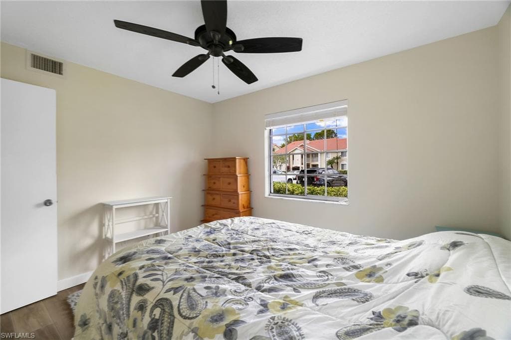 7706 Jewel Ln 101, Naples, FL 34109-13