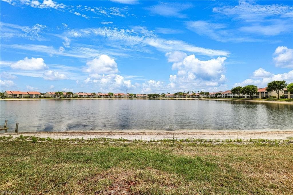 7706 Jewel Ln 101, Naples, FL 34109-21