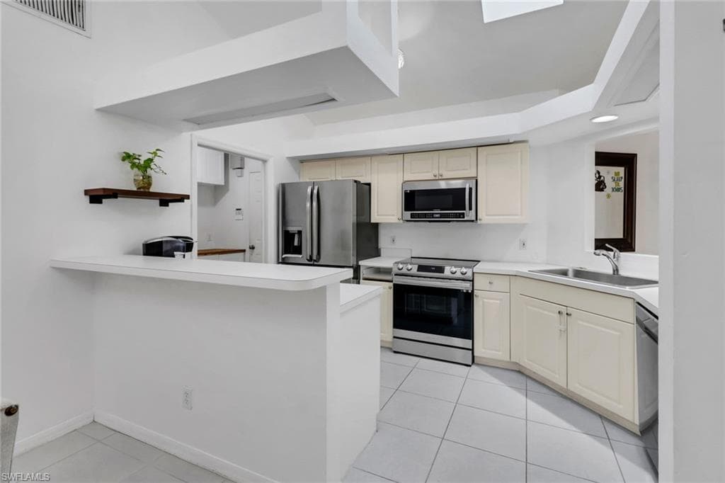 11153 San Sebastian Ln, Bonita Springs, FL 34135-7