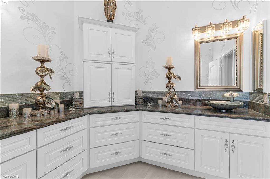 275 Cays Dr 2208, Naples, FL 34114-22