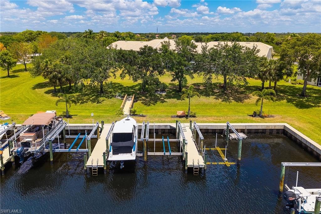 275 Cays Dr 2208, Naples, FL 34114-35