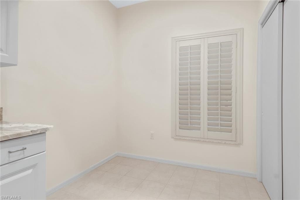 512 Sugar Pine Ln 512, Naples, FL 34108-20