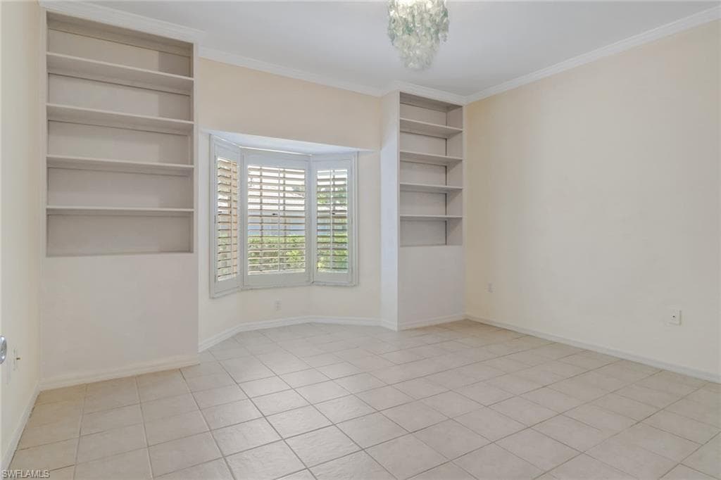 512 Sugar Pine Ln 512, Naples, FL 34108-28