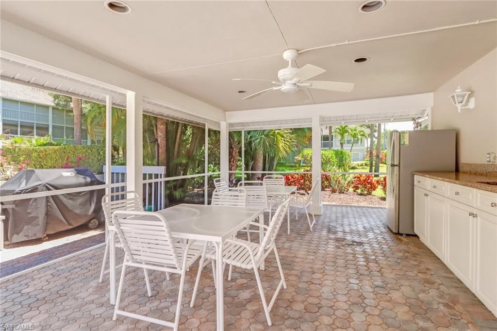 512 Sugar Pine Ln 512, Naples, FL 34108-39