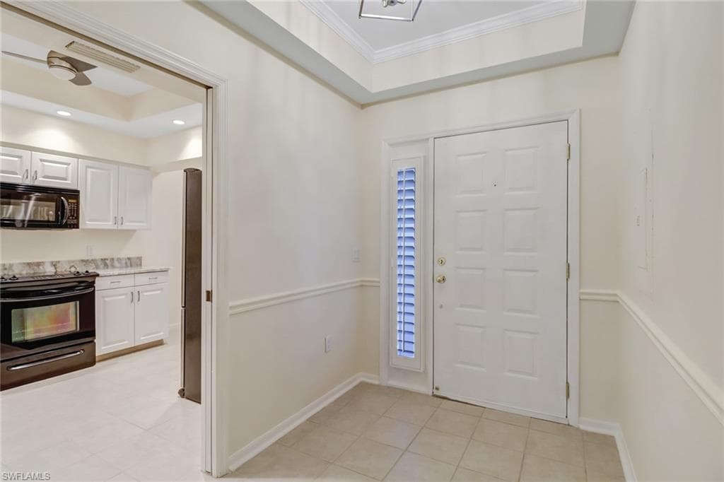 512 Sugar Pine Ln 512, Naples, FL 34108-5