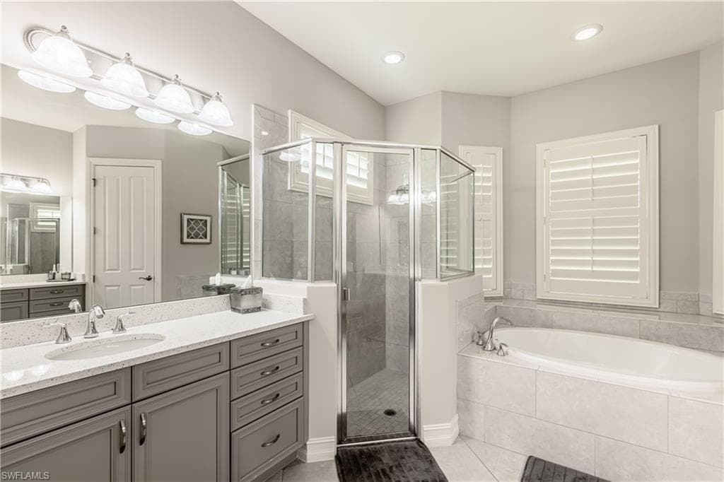 7307 Acorn Way, Naples, FL 34119-11