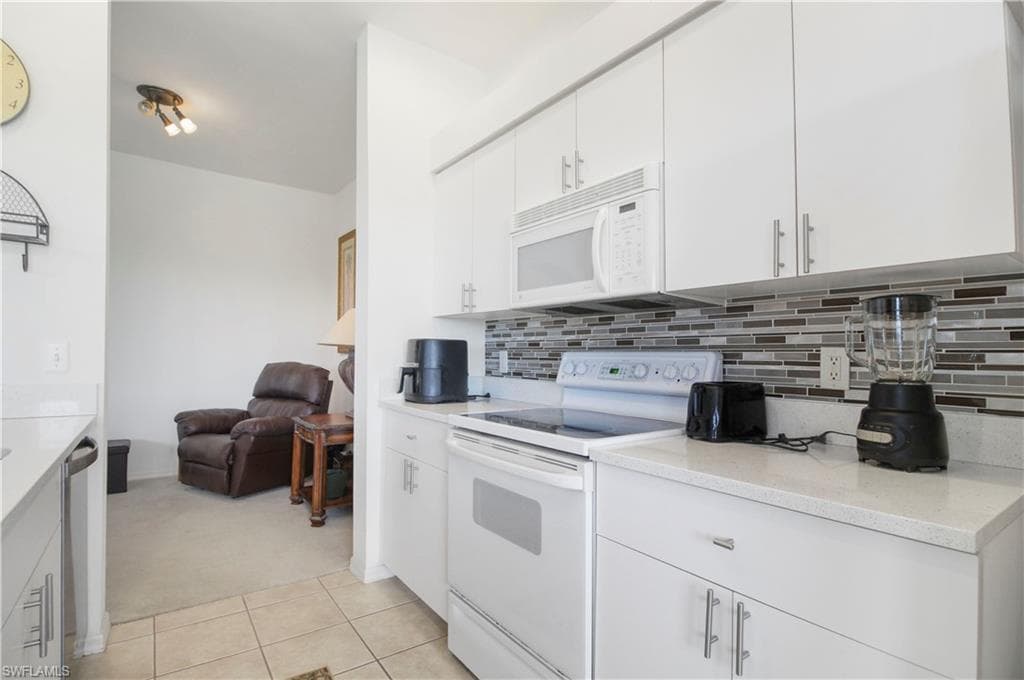 3770 Sawgrass Way 3445, Naples, FL 34112-10