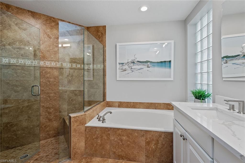 8540 Pepper Tree Way, Naples, FL 34114-17