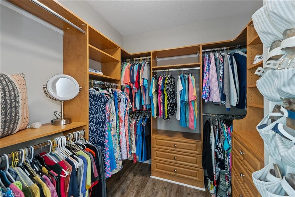 8540 Pepper Tree Way, Naples, FL 34114-18