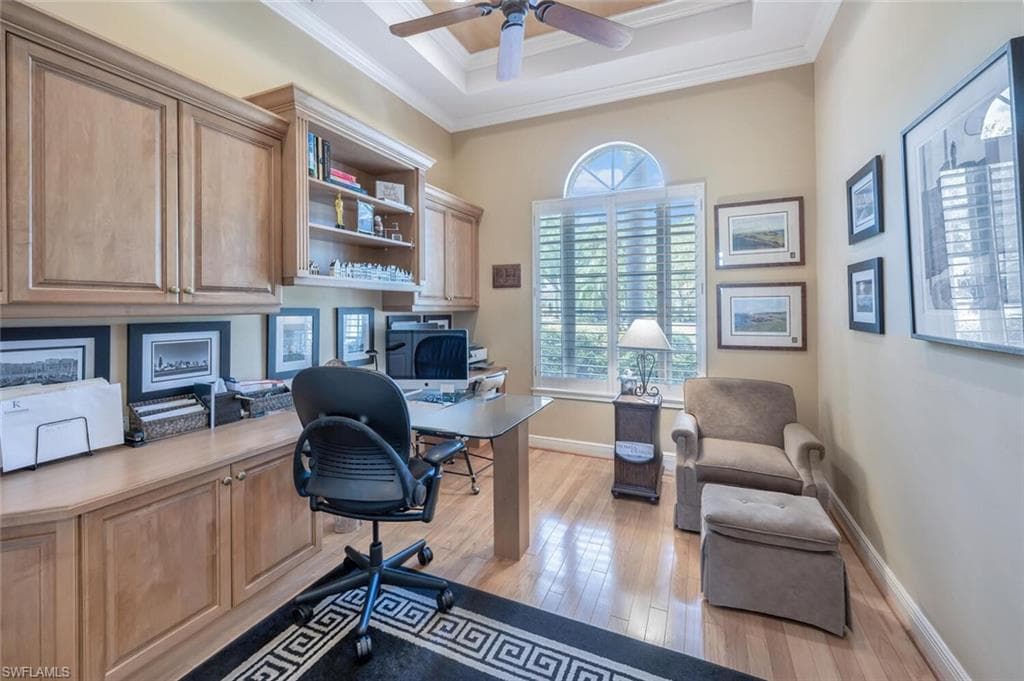 3032 Castalain Ct, Naples, FL 34105-9