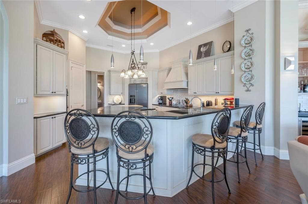 3032 Castalain Ct, Naples, FL 34105-14