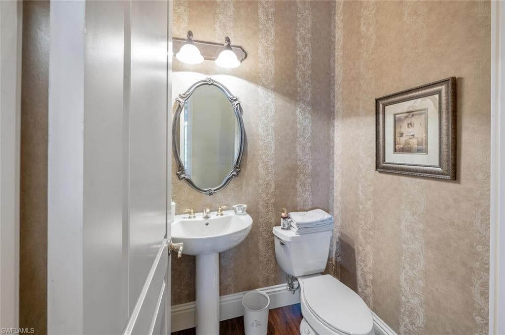 3032 Castalain Ct, Naples, FL 34105-15