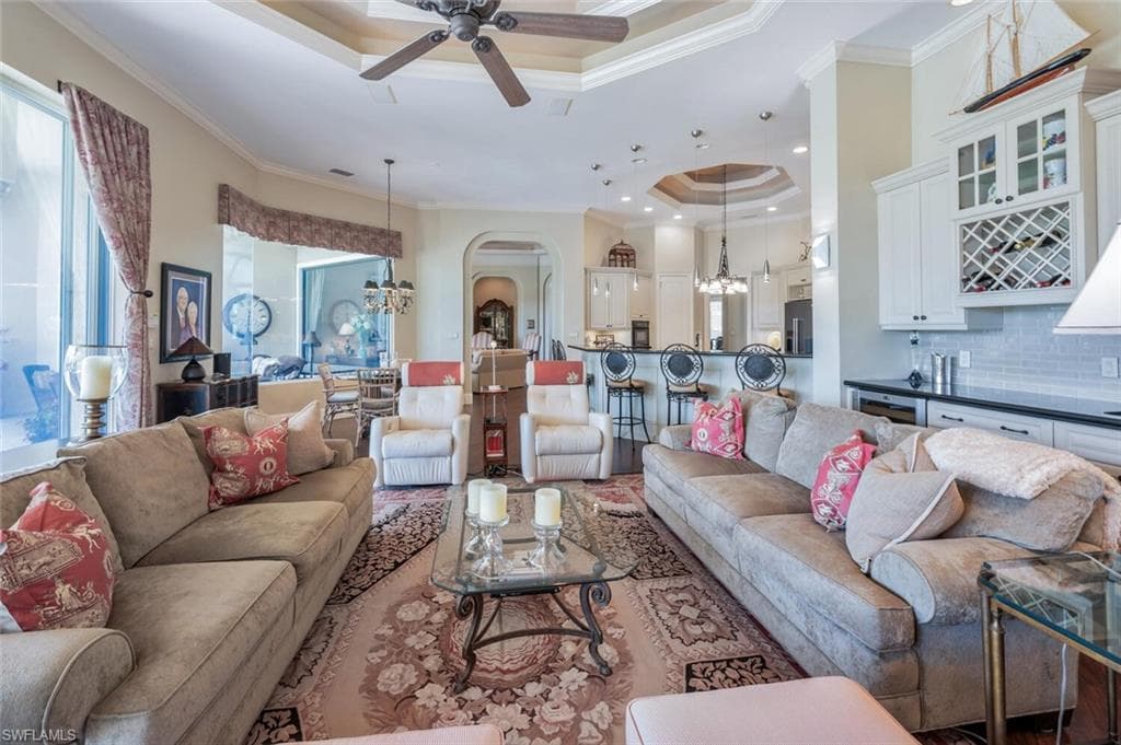 3032 Castalain Ct, Naples, FL 34105-18
