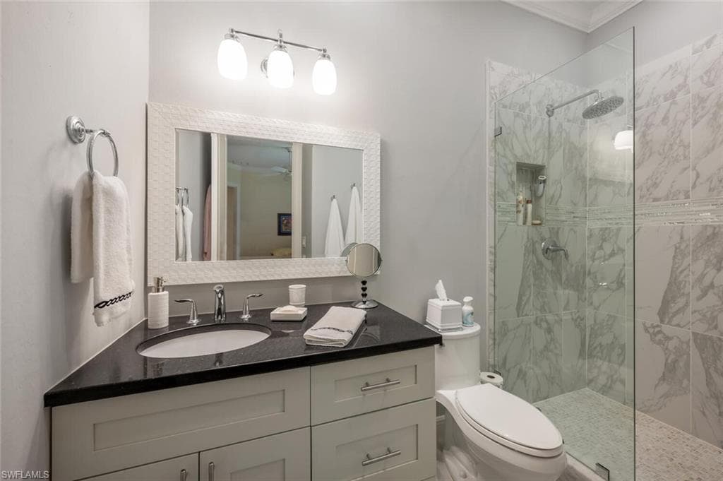3032 Castalain Ct, Naples, FL 34105-34