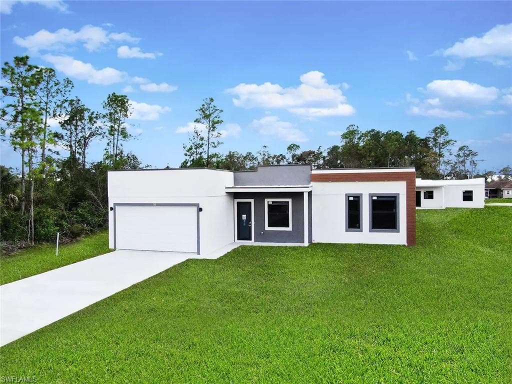 1139 Croquet St E, Lehigh Acres, FL 33974-2