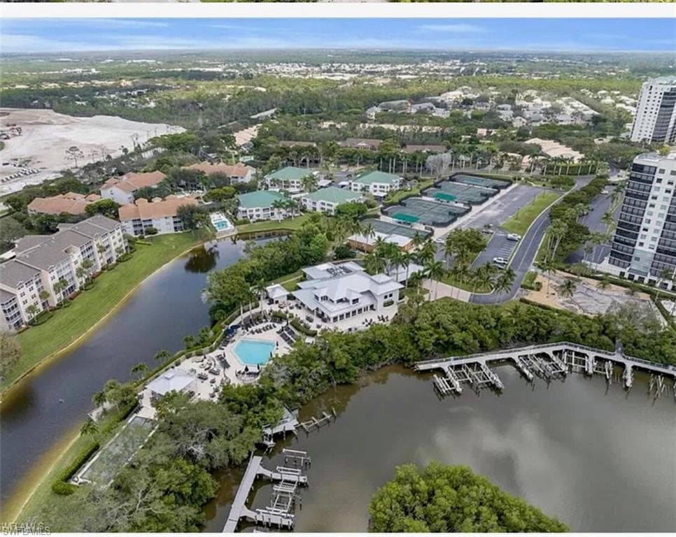 773 Wiggins Lake Dr 102, Naples, FL 34110-7
