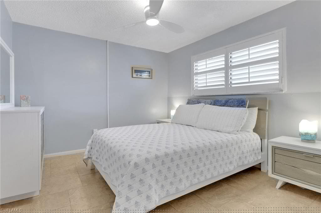 788 Park Shore Dr C34, Naples, FL 34103-15