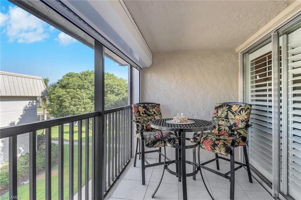 788 Park Shore Dr C34, Naples, FL 34103-19