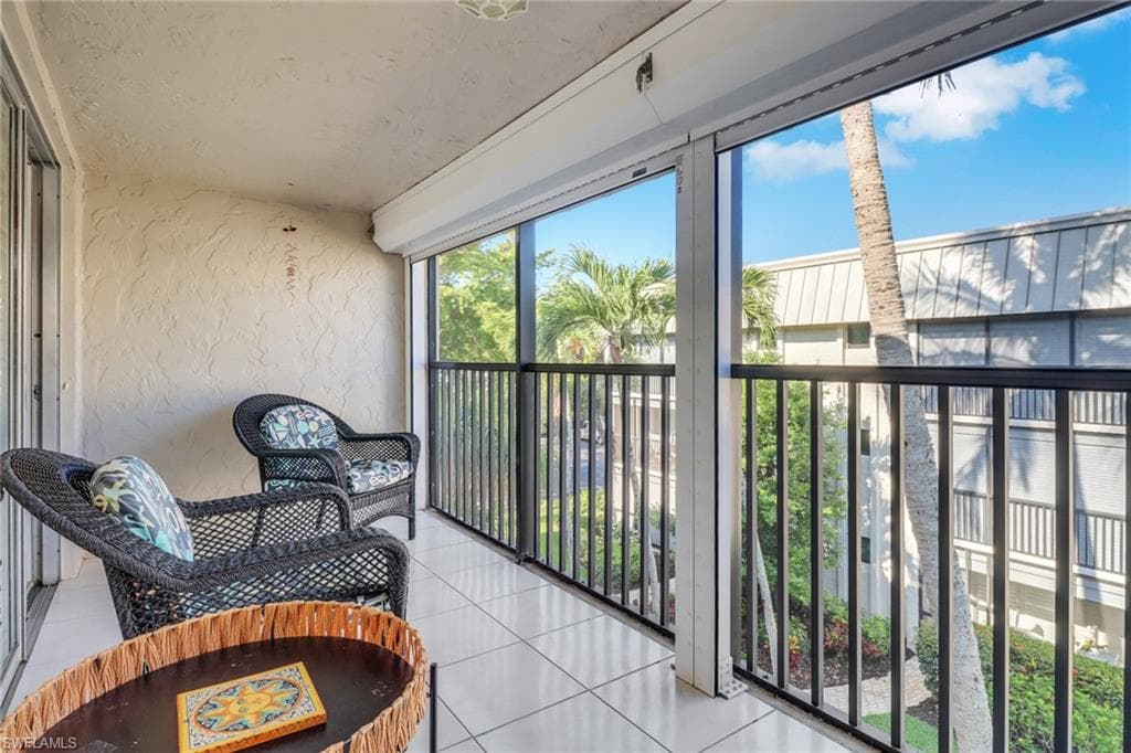 788 Park Shore Dr C34, Naples, FL 34103-20