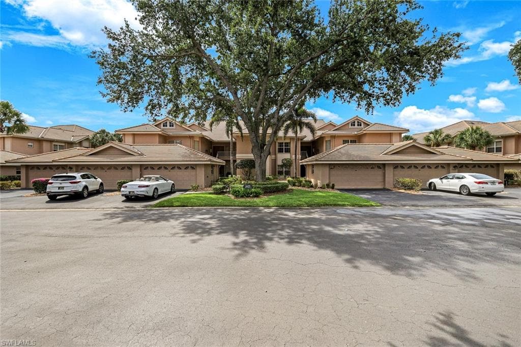 26271 Devonshire Ct 202, Bonita Springs, FL 34134-32