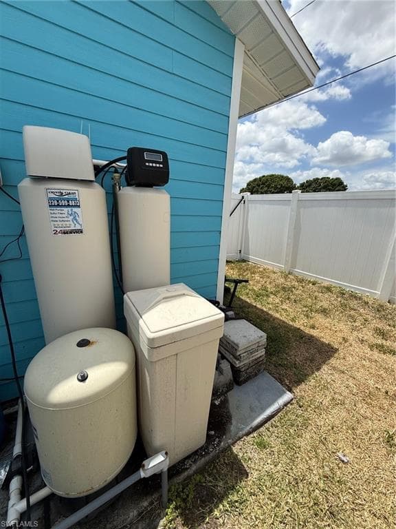 205 23rd St, Cape Coral, FL 33909-9