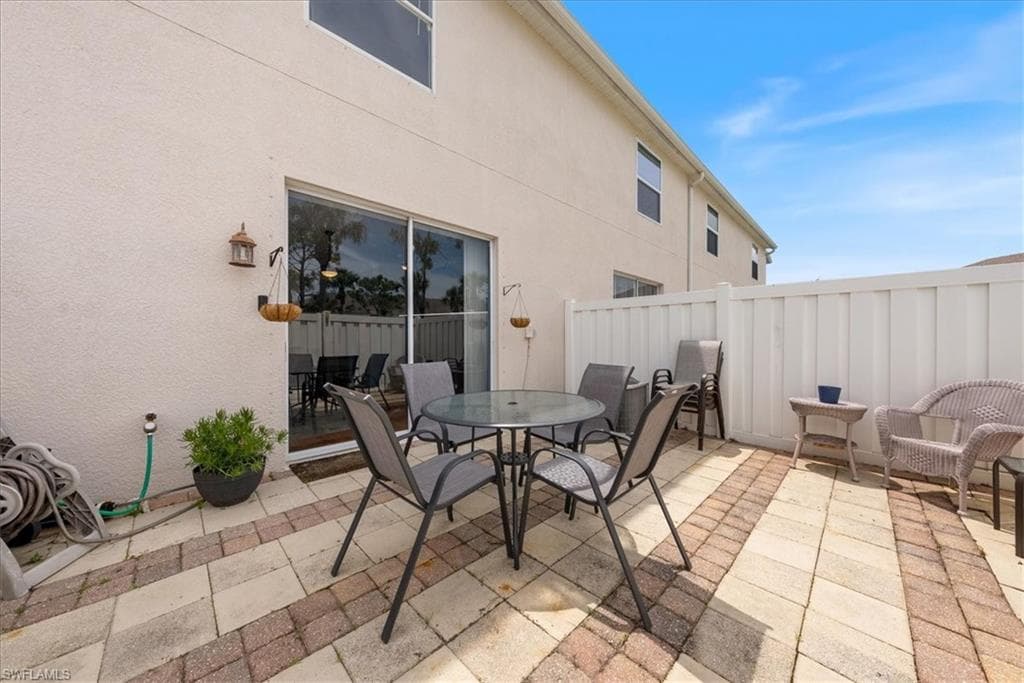 3621 Pine Oak Cir 105, Fort Myers, FL 33916-22