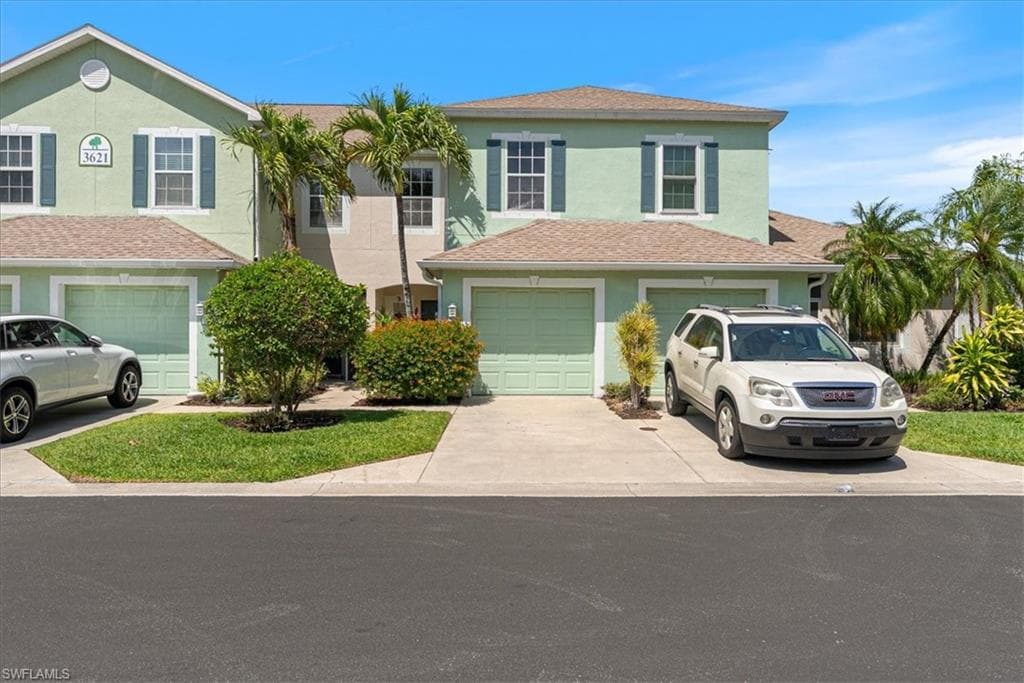 3621 Pine Oak Cir 105, Fort Myers, FL 33916-2