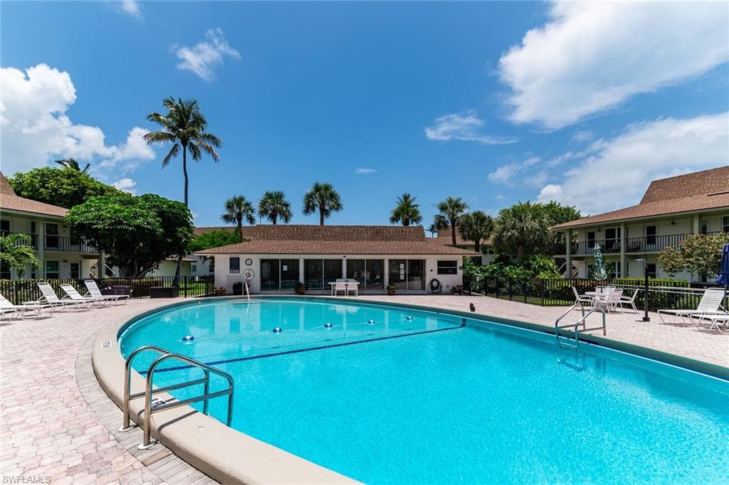 235 Seaview Ct C4, Marco Island, FL 34145-17