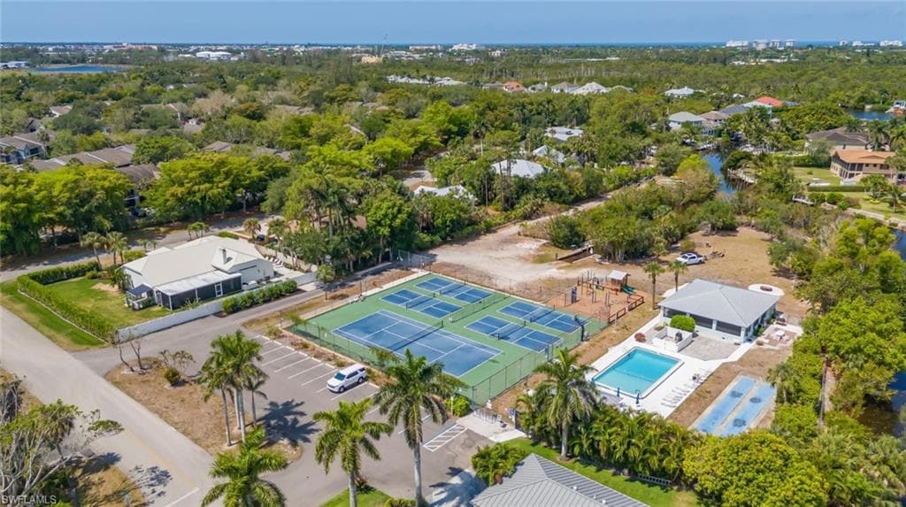 2232 Longboat Dr, Naples, FL 34104-26