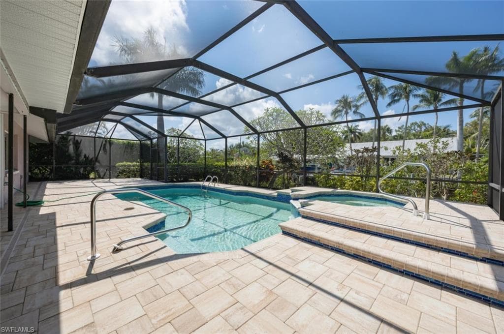 2232 Longboat Dr, Naples, FL 34104-4