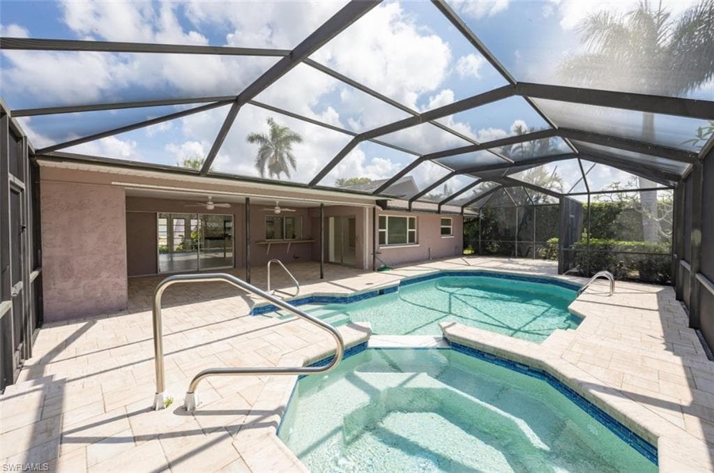 2232 Longboat Dr, Naples, FL 34104-5