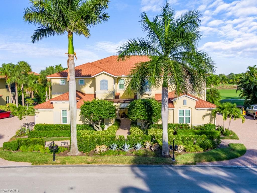 1264 Rialto Way 201, Naples, FL 34114-33