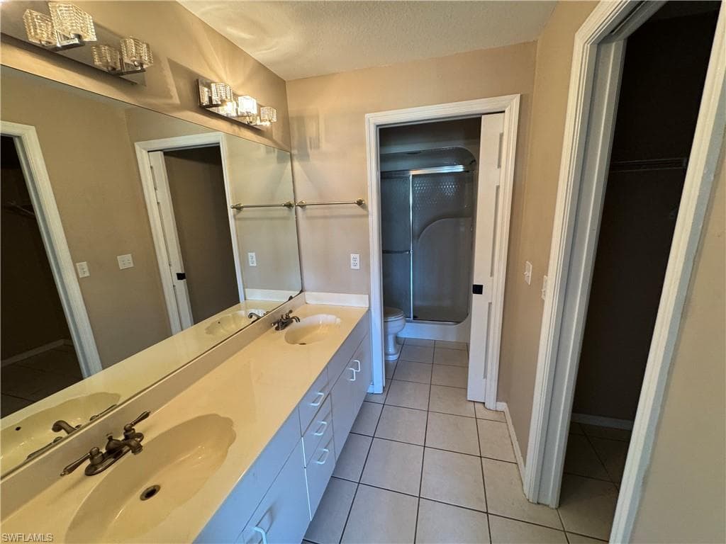 388 Belina Dr 6, Naples, FL 34104-15