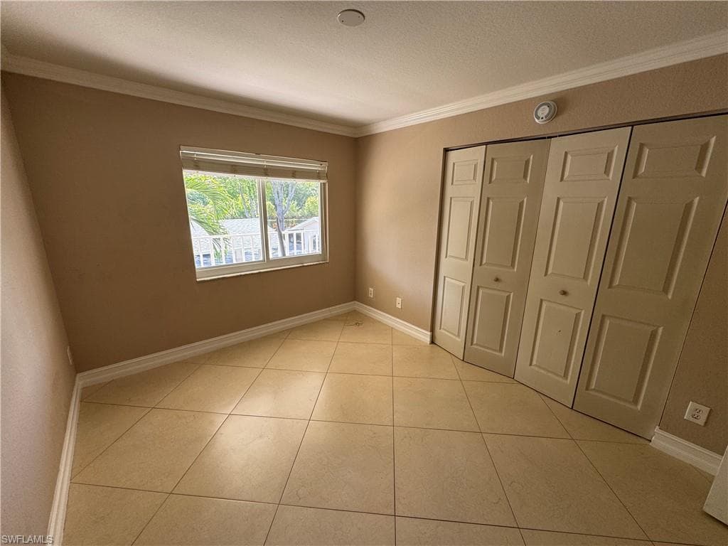 388 Belina Dr 6, Naples, FL 34104-17