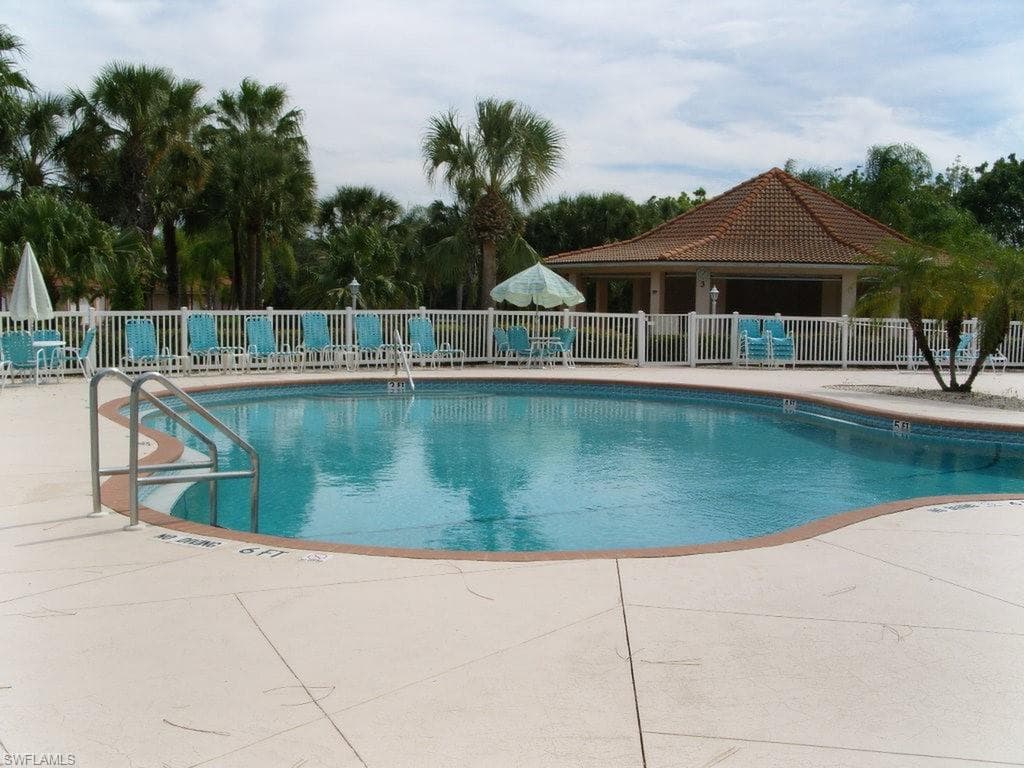 388 Belina Dr 6, Naples, FL 34104-24